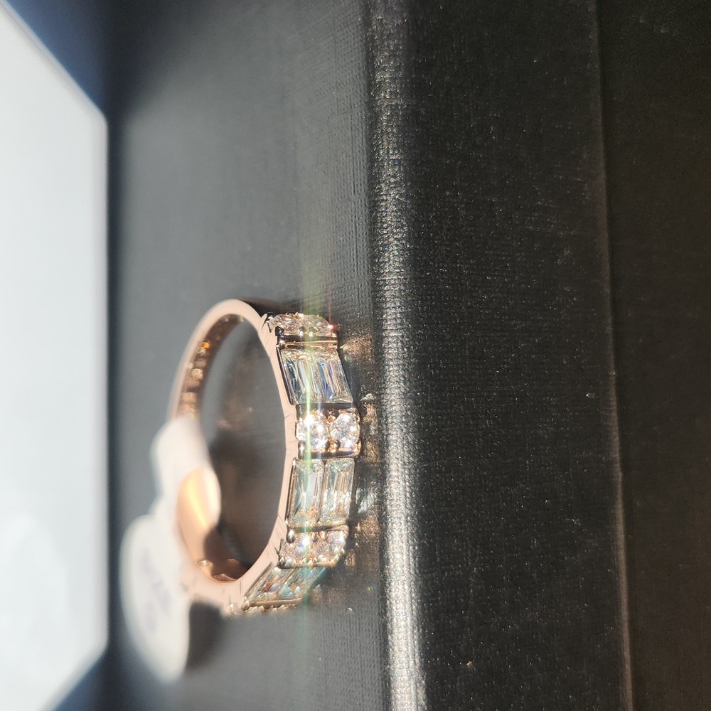 Jewelry - Picture 2 of 4